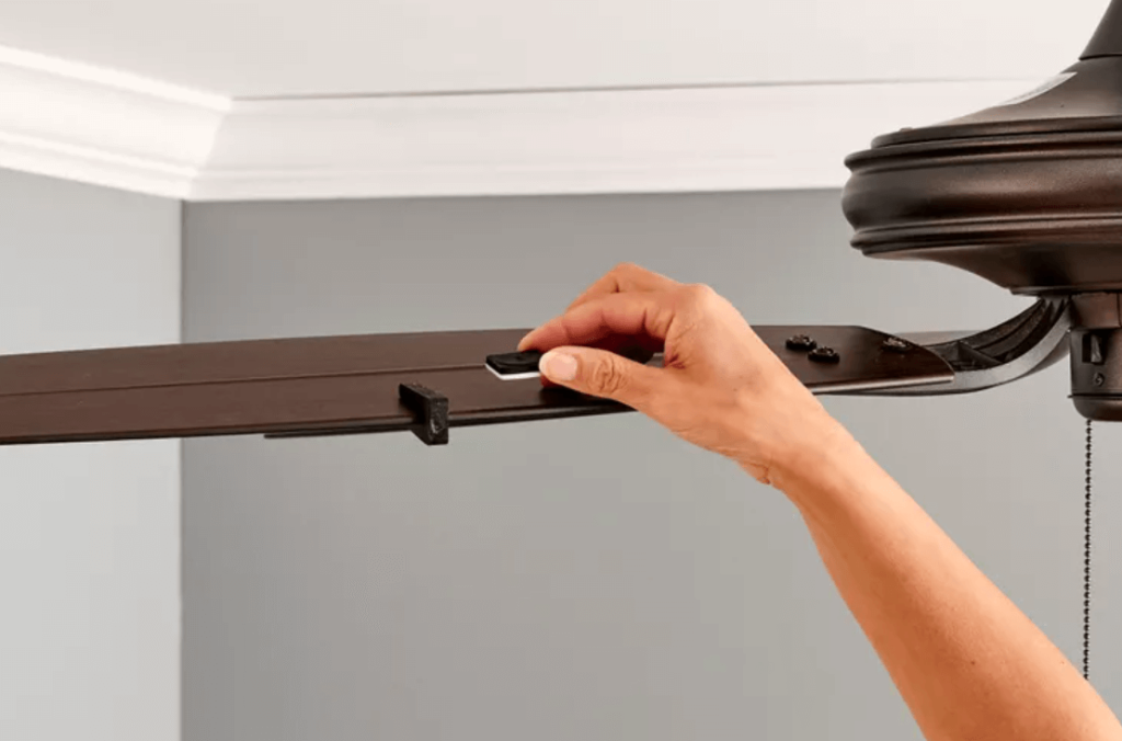 balance ceiling fan blades